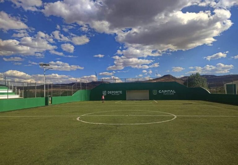 futbol niños cancha (2)