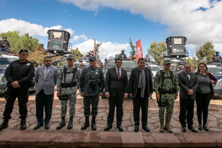 Equipo policías (8)